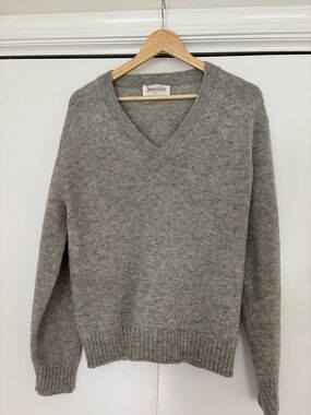 Jantzen Heather Gray V-Neck Sweater